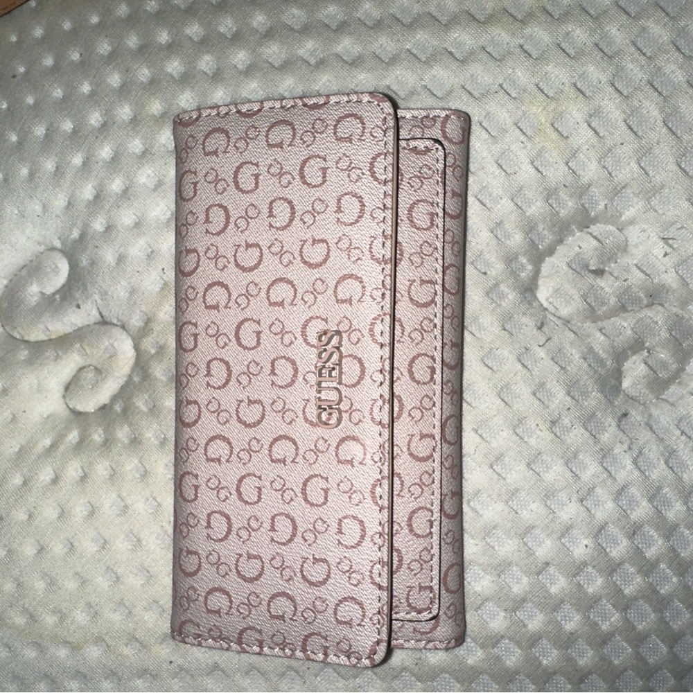 Guess wallet